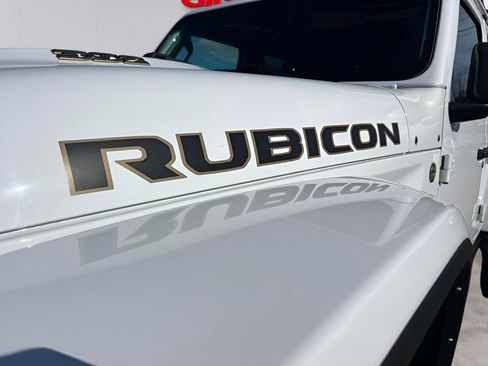 Used 2022 Jeep Wrangler Unlimited Rubicon w/ Dual Top Group image 9