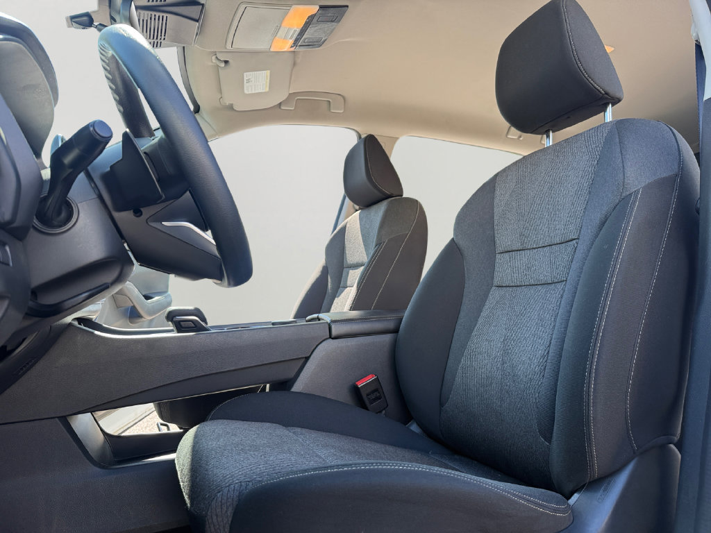 Used 2024 Nissan Rogue SV AWD/4WD image 23