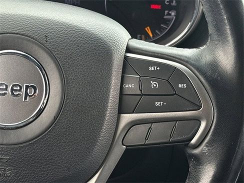 Used 2019 Jeep Grand Cherokee Limited w/ Luxury Group II image 14