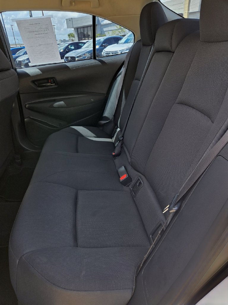 Used 2023 Toyota Corolla LE FWD image 38