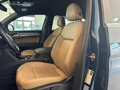 Used 2020 Volkswagen Atlas Cross Sport SE AWD/4WD image 12