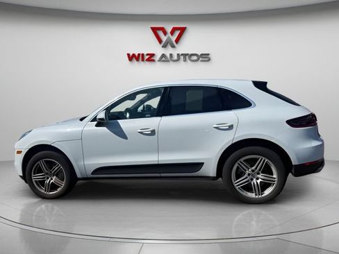 Used 2018 Porsche Macan S AWD/4WD image 2