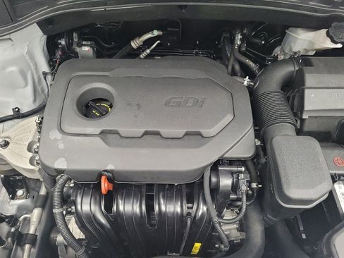 Used 2017 Hyundai Santa Fe Sport FWD image 30