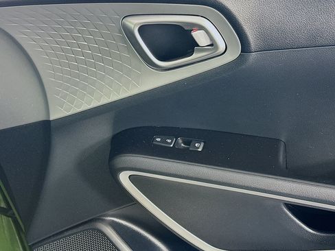 Used 2022 Kia Soul X-Line FWD image 29