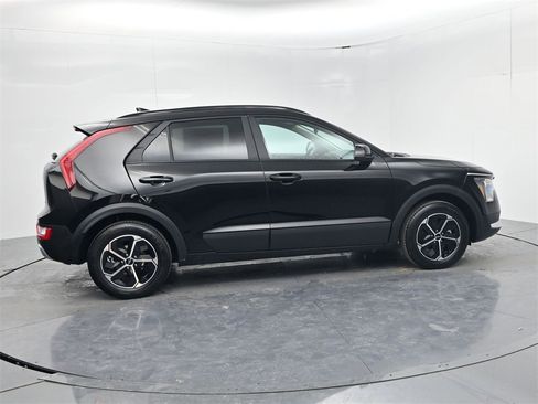 New 2026 Kia Niro LX image 8