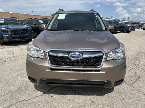 Used 2016 Subaru Forester 2.5i Premium AWD/4WD image 8