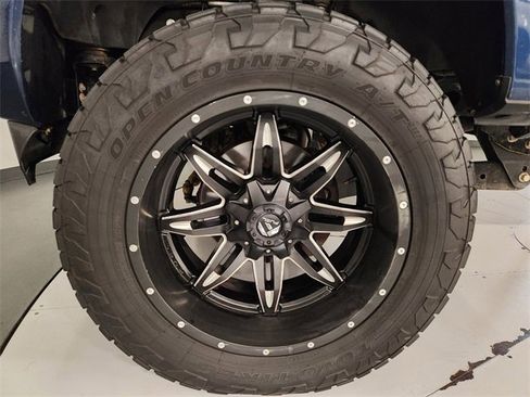 Used 2017 Ford F250 Lariat w/ Chrome Package image 8