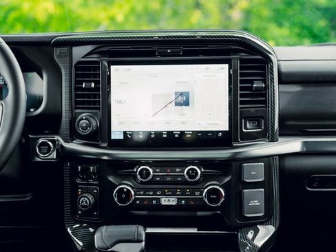 New 2025 Ford F150 Lariat w/ Equipment Group 502A High image 37