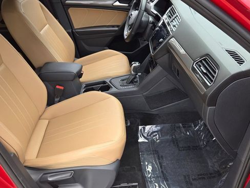 Used 2024 Volkswagen Tiguan SE R-Line FWD image 20