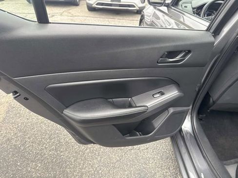 Used 2024 Nissan Altima 2.5 SV image 18