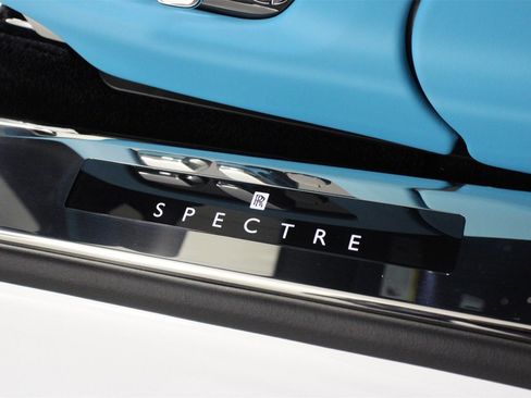 New 2025 Rolls-Royce Spectre w/ Spectre Launch Package image 17