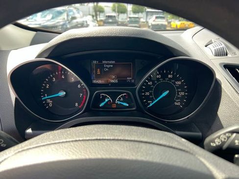 Used 2017 Ford Escape SE w/ Equipment Group 201A AWD/4WD image 20