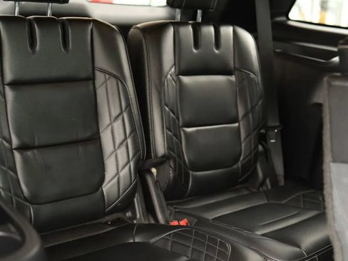 Used 2016 Ford Explorer Platinum AWD/4WD image 37