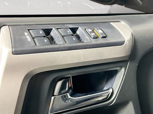 Used 2019 Toyota 4Runner SR5 RWD image 15