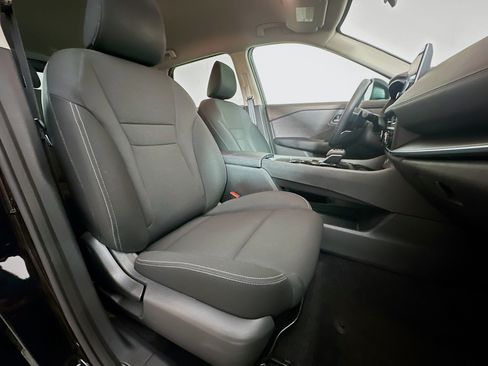Used 2023 Nissan Rogue S FWD image 29