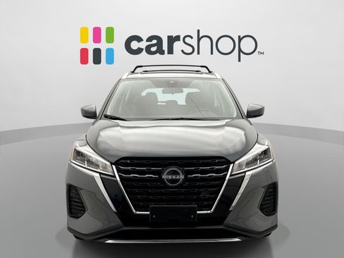 Used 2023 Nissan Kicks SV w/ Exterior Package FWD image 6