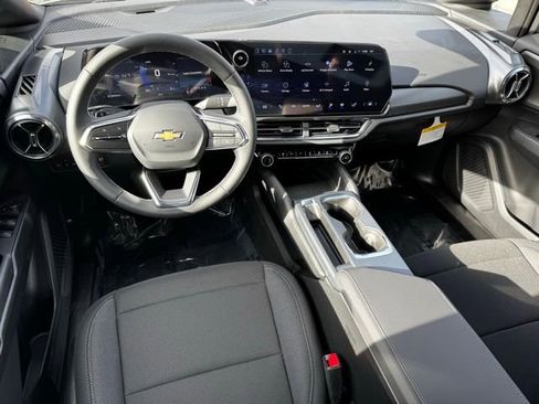 New 2026 Chevrolet Equinox EV LT image 8