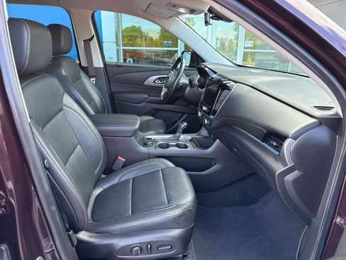 Used 2019 Chevrolet Traverse LT AWD/4WD image 4