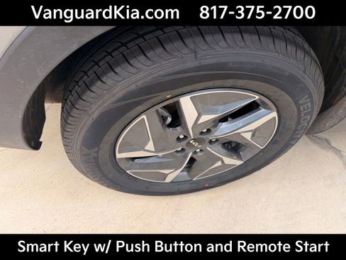 Certified 2022 Kia Sorento S AWD/4WD image 10