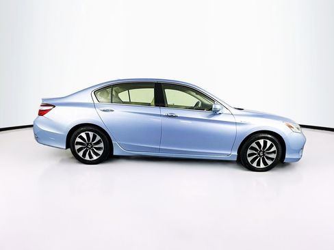 Used 2017 Honda Accord Touring image 11