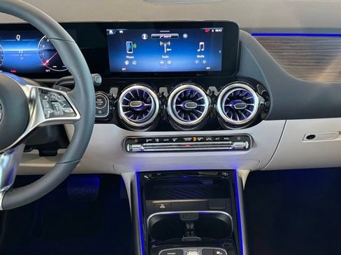 Certified 2026 Mercedes-Benz GLA 250 4MATIC image 22