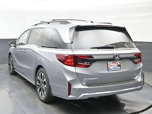 New 2026 Honda Odyssey Elite image 4