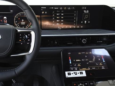 New 2026 INFINITI QX80 Autograph w/ Premium Cargo Package image 11