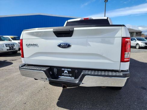 Used 2017 Ford F150 XLT w/ Trailer Tow Package image 9