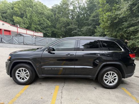 Used 2018 Jeep Grand Cherokee Laredo RWD image 10