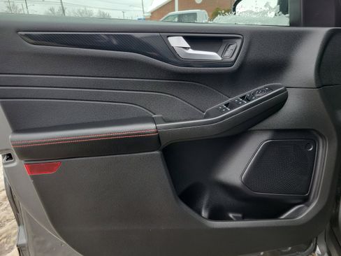 Used 2023 Ford Escape ST-Line w/ Tech Pack #1 image 17