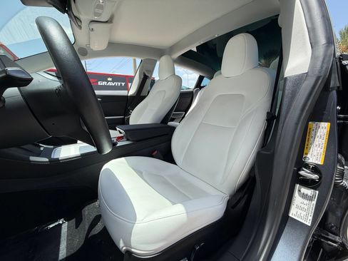 Used 2023 Tesla Model 3 Standard Range RWD image 15