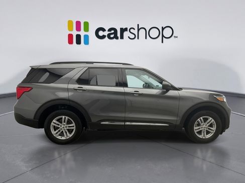 Used 2023 Ford Explorer XLT image 6