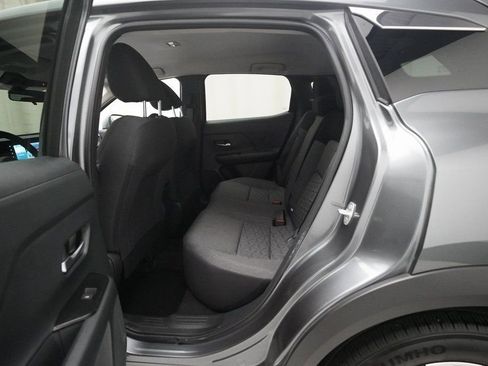 Certified 2025 Nissan Kicks SV image 15