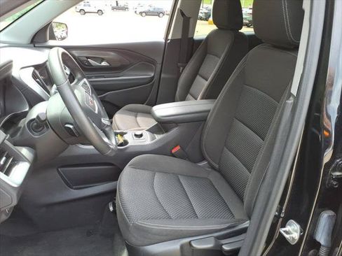 Used 2024 GMC Terrain SLE FWD image 9