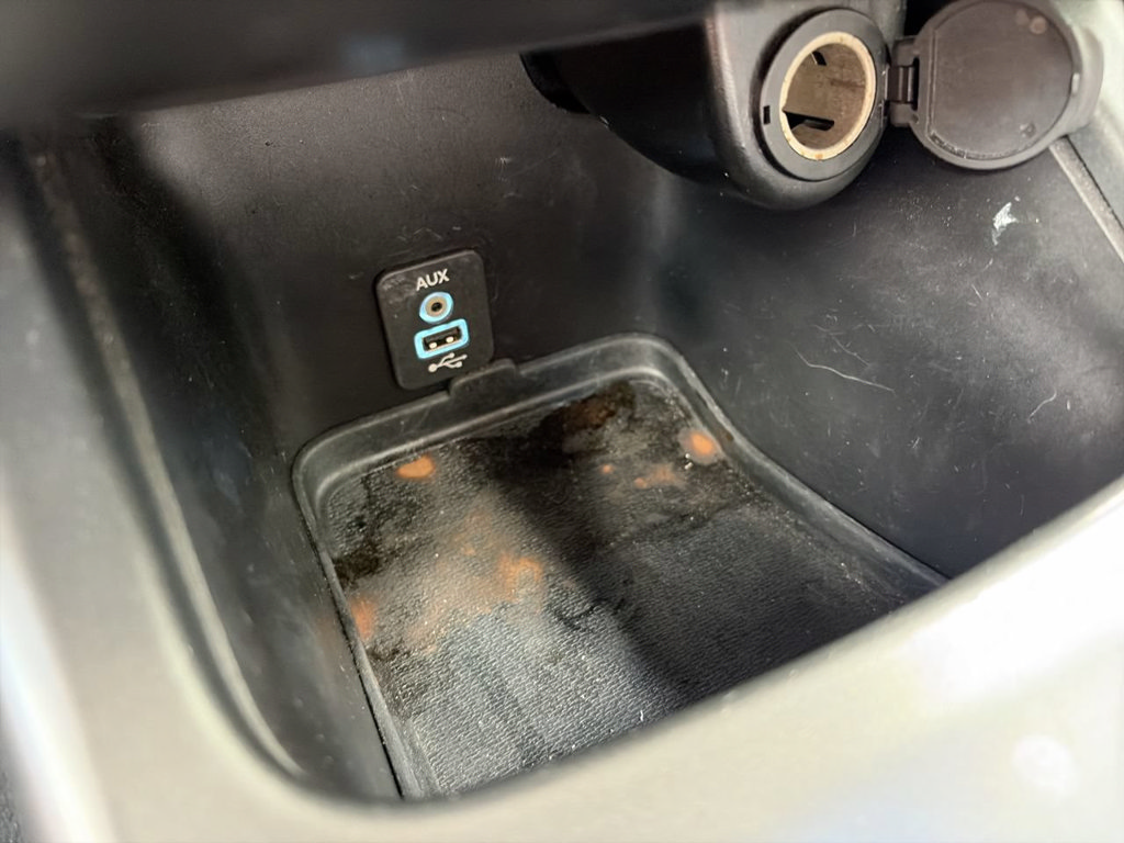 Used 2019 Dodge Journey SE w/ Connectivity Group FWD image 21