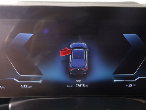 Used 2023 BMW i4 eDrive35 w/ Premium Package image 4