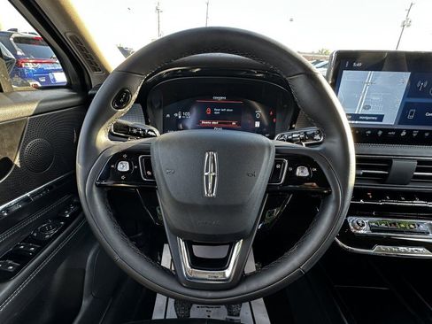 Used 2025 Lincoln Corsair FWD image 20