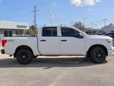Used 2022 Nissan Titan S w/ S Utility Package image 20