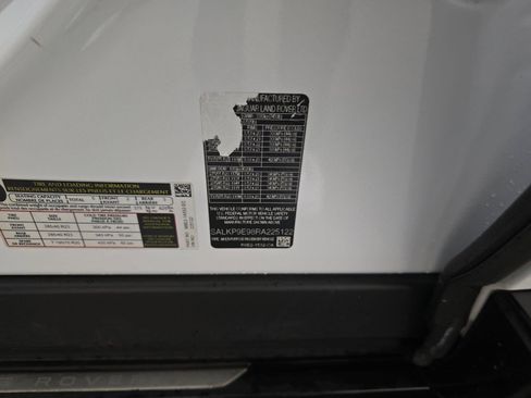 Used 2024 Land Rover Range Rover SE AWD/4WD image 14