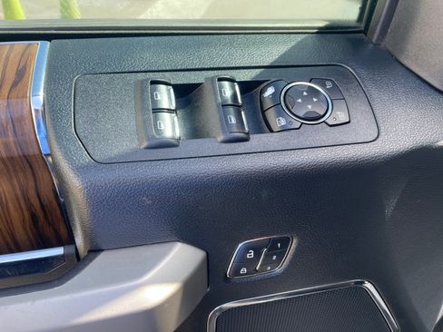 Used 2020 Ford F150 Lariat AWD/4WD image 17