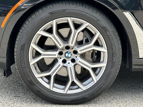 Used 2024 BMW X7 xDrive40i AWD/4WD image 34