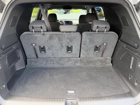 Used 2026 Chevrolet Traverse LT w/ LPO, Floor Liner Package AWD/4WD image 31