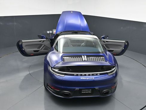 Certified 2024 Porsche 911 Targa 4S w/ Premium Package AWD/4WD image 26