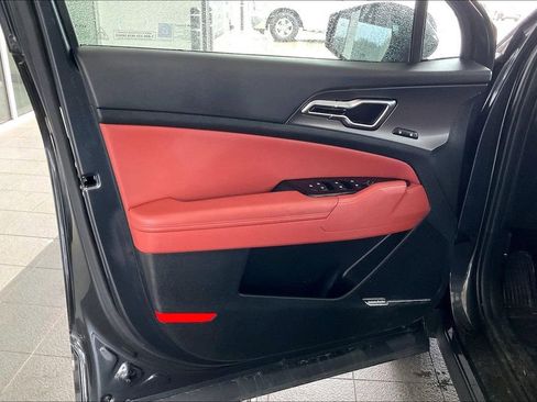 Used 2024 Kia Sportage SX image 22