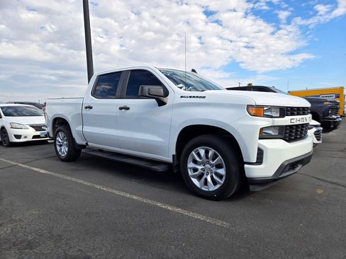 Used 2020 Chevrolet Silverado 1500 Custom w/ Custom Value Package RWD image 1