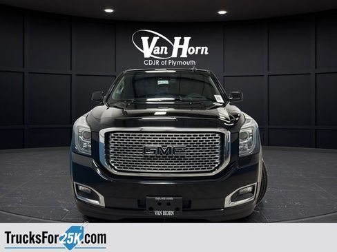 Used 2017 GMC Yukon Denali w/ Open Road Package AWD/4WD image 9
