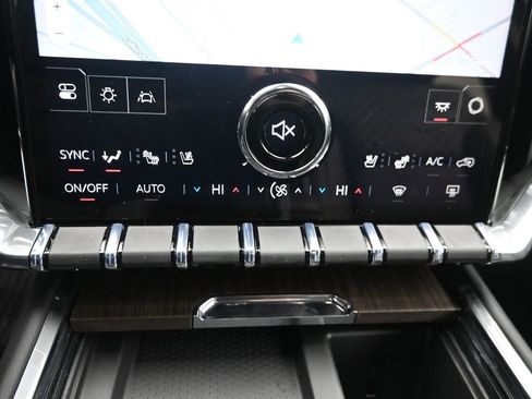 New 2026 GMC Acadia Denali w/ Super Cruise Package image 20