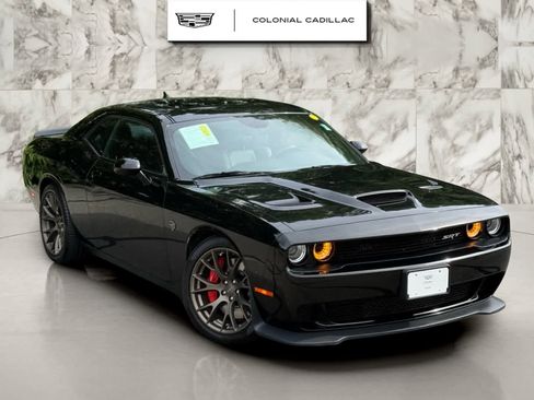 Used 2016 Dodge Challenger SRT Hellcat image 5