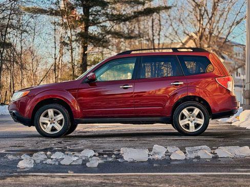 Used 2010 Subaru Forester 2.5X Premium AWD/4WD image 5