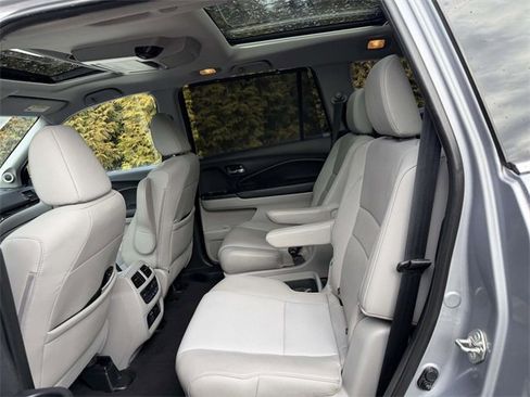 Certified 2020 Honda Pilot Elite image 10